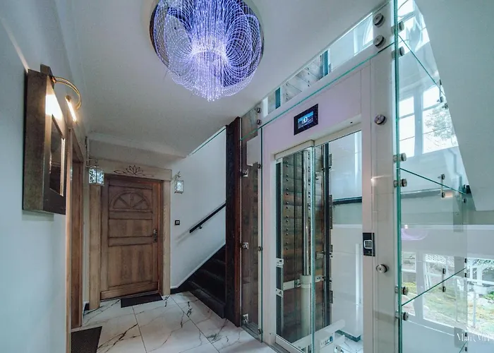 Dolina Wikingow Urnes 08 *